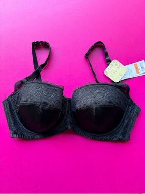 Parfait by Affinitas Lined Bra Size US 38DDD aka 38F / UK 38E Black Lace NWT